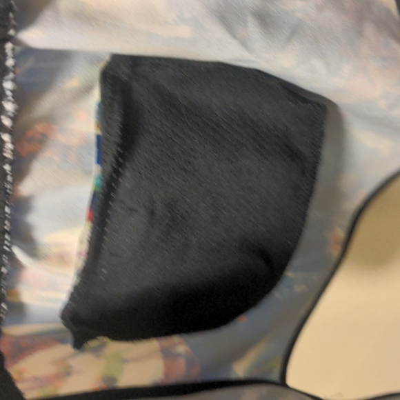 Fabletics Running Shorts- fun pattern! - Picture 8 of 8